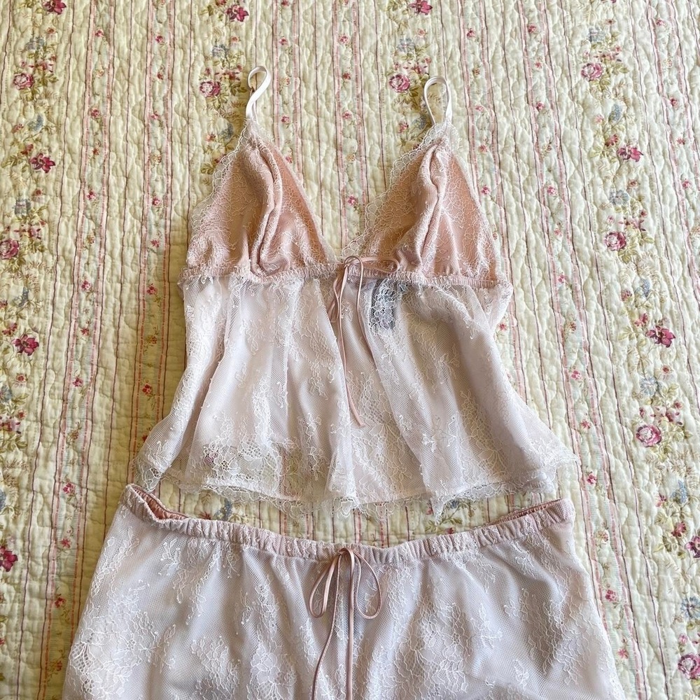Y2K Victoria's Secret Pink lace and satin lingerie set
